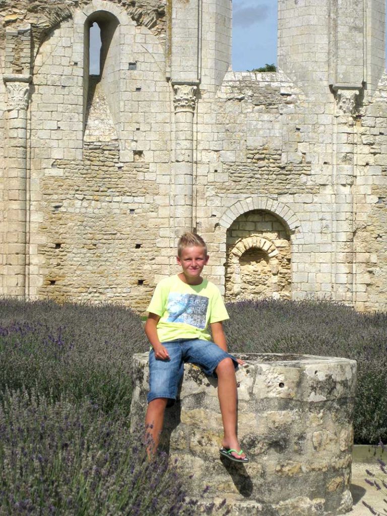 Theo at the visit of the abbey of Maillezais